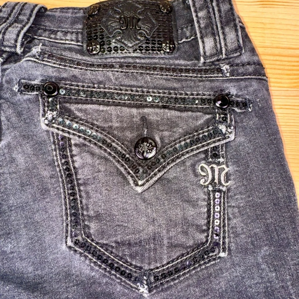 Miss Me Signature Skinny Jeans Women's 29 Black‎ Fade Rhinestone Sequin Pockets